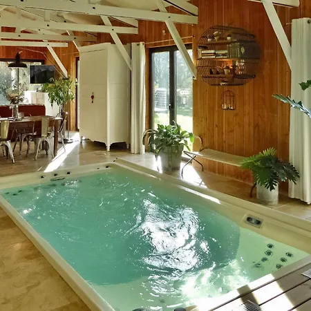 Le Bois De La Fontaine 度假居